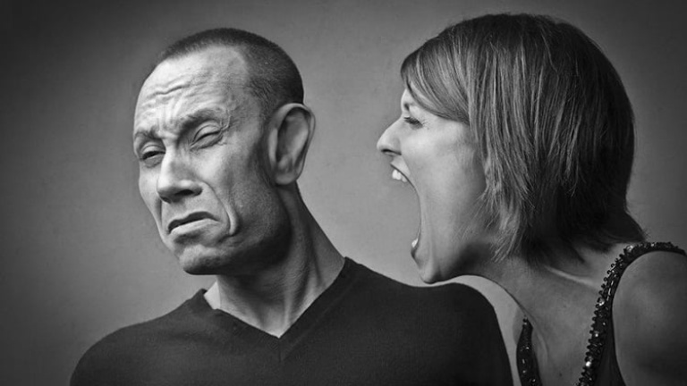 Bạo lực tinh thần có được ly hôn không?